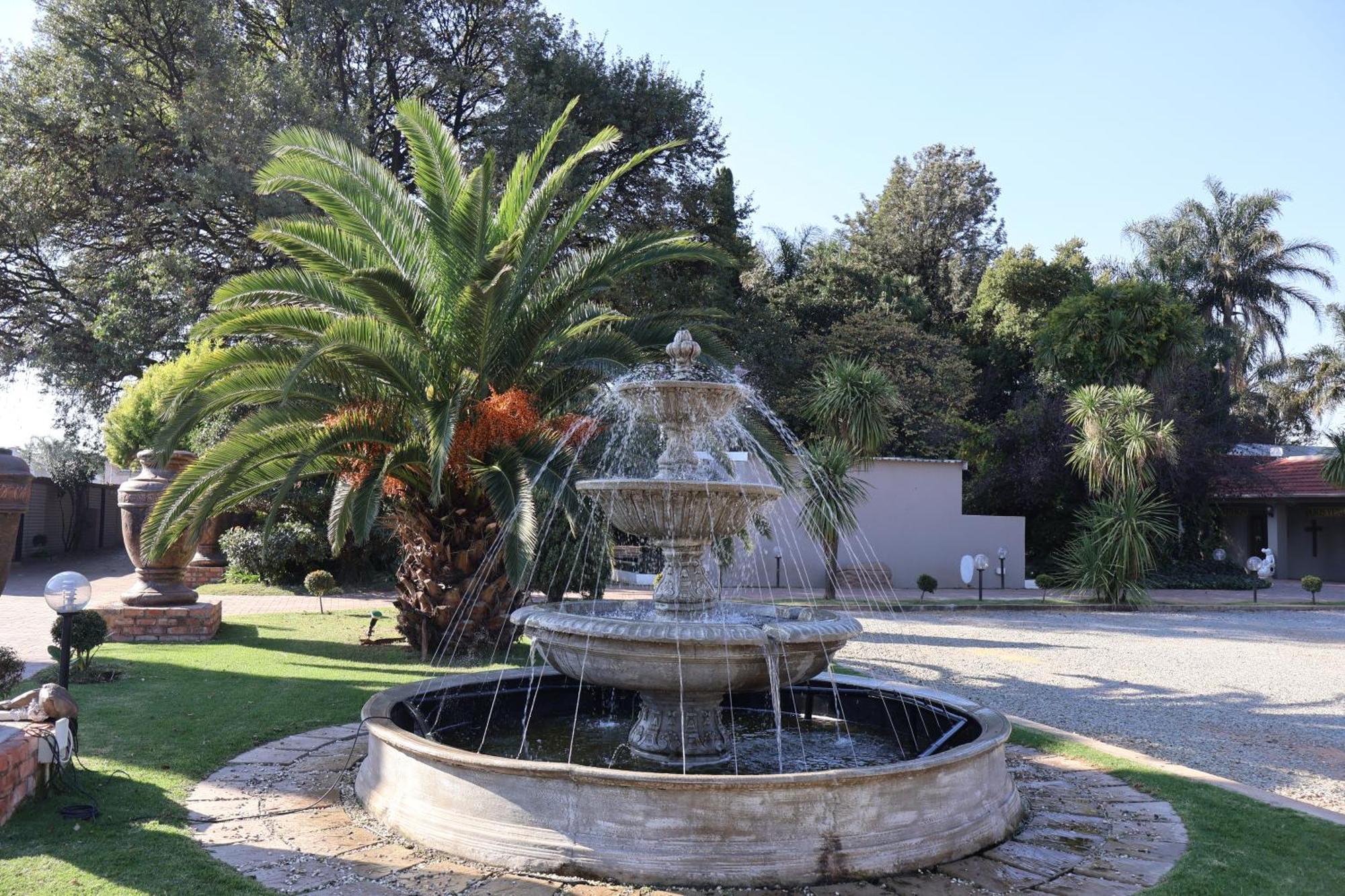 Airport Gardens Boutique Hotel Boksburg Eksteriør bilde