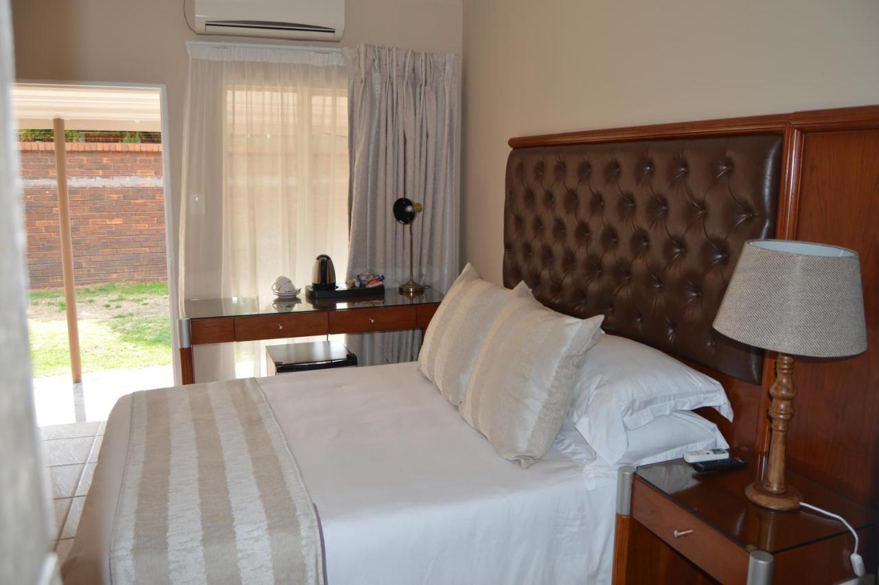 Airport Gardens Boutique Hotel Boksburg Eksteriør bilde